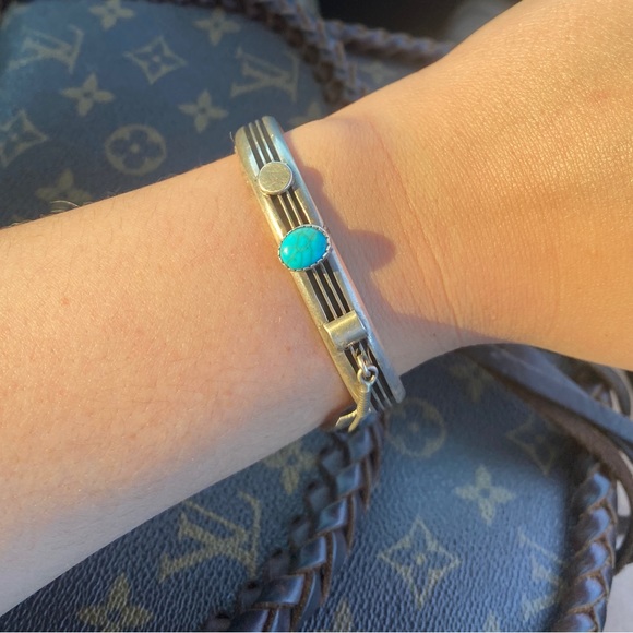 Authentic Turquoise Cuff - Picture 1 of 2